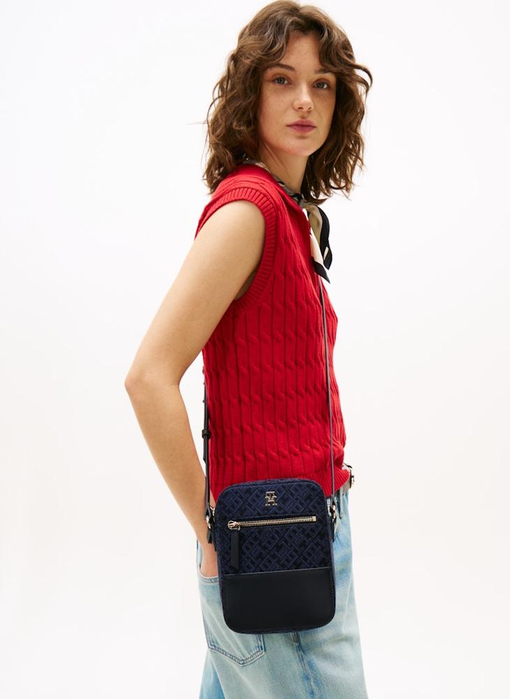 buy-tommy-hilfiger-logo-detailed-feminine-crossbody_6cf