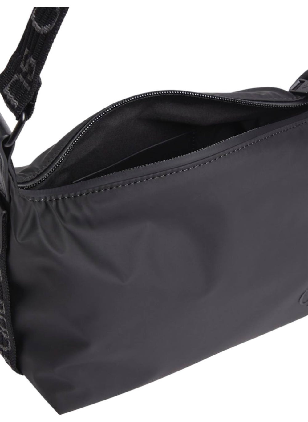 buy-calvin-klein-jeans-shoulder-bag_wz8