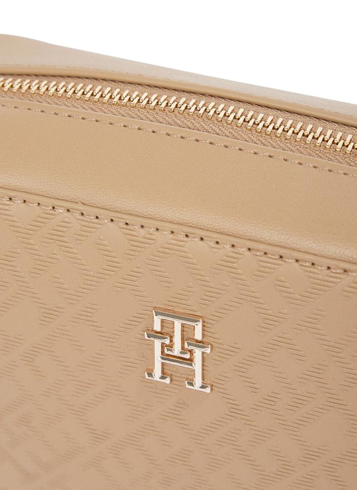 buy-tommy-hilfiger-camera-bag_iwo