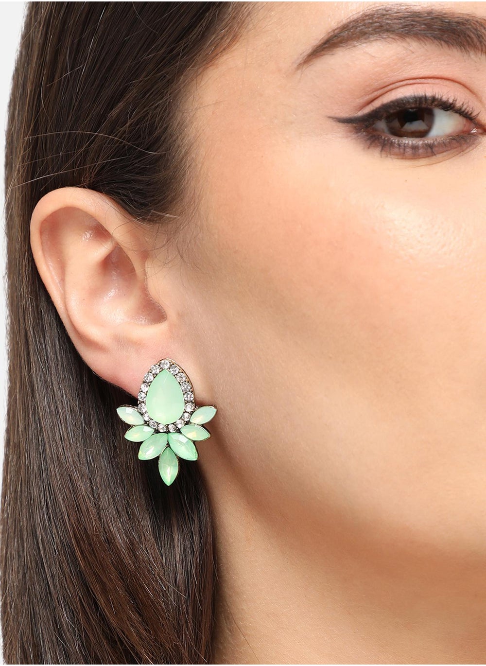 buy-sohi-party-drop-earrings_7t8
