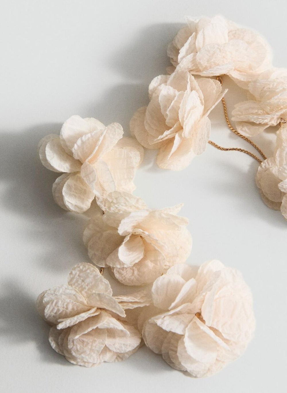 buy-mango-woven-flower-earrings_i69