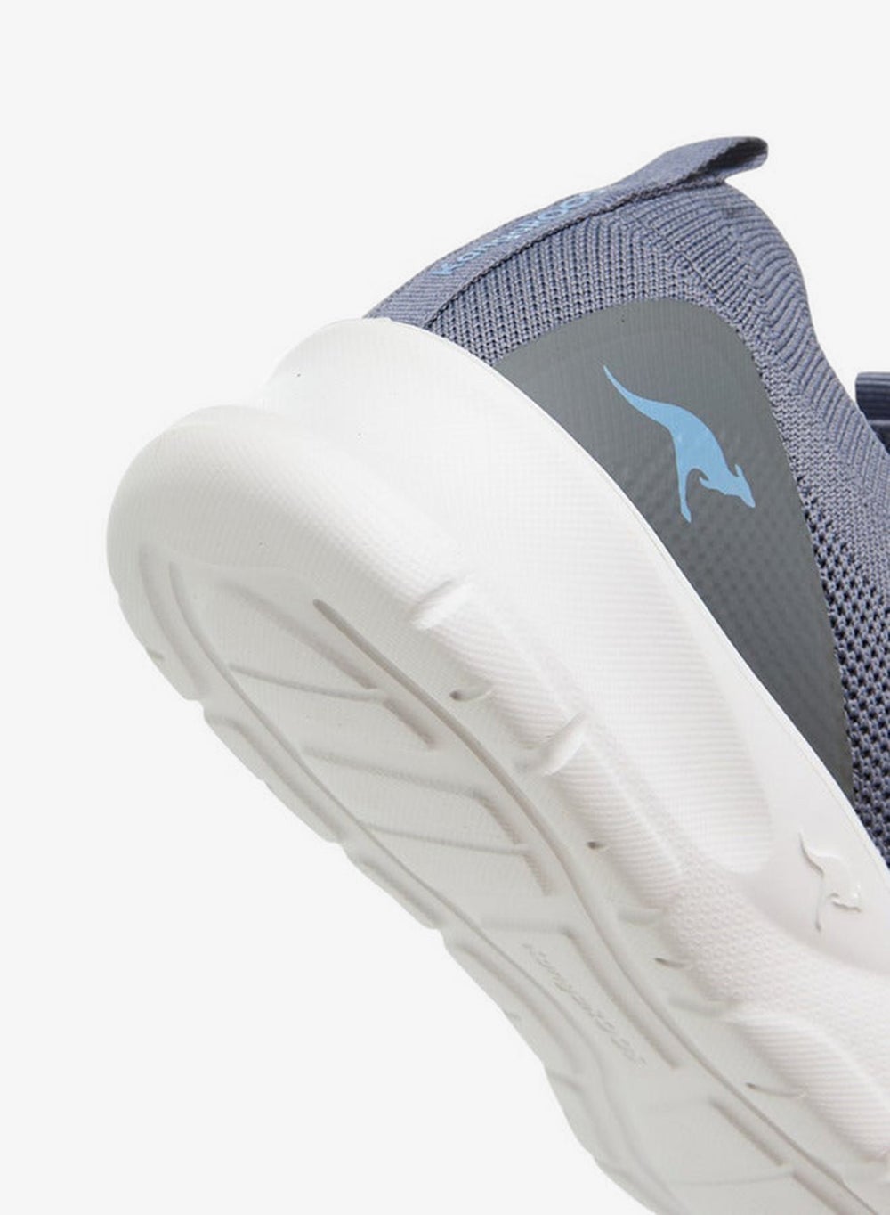 buy-kangaroos-women-s-textured-slip-on-sports-shoes-with-pull-tab_3sf