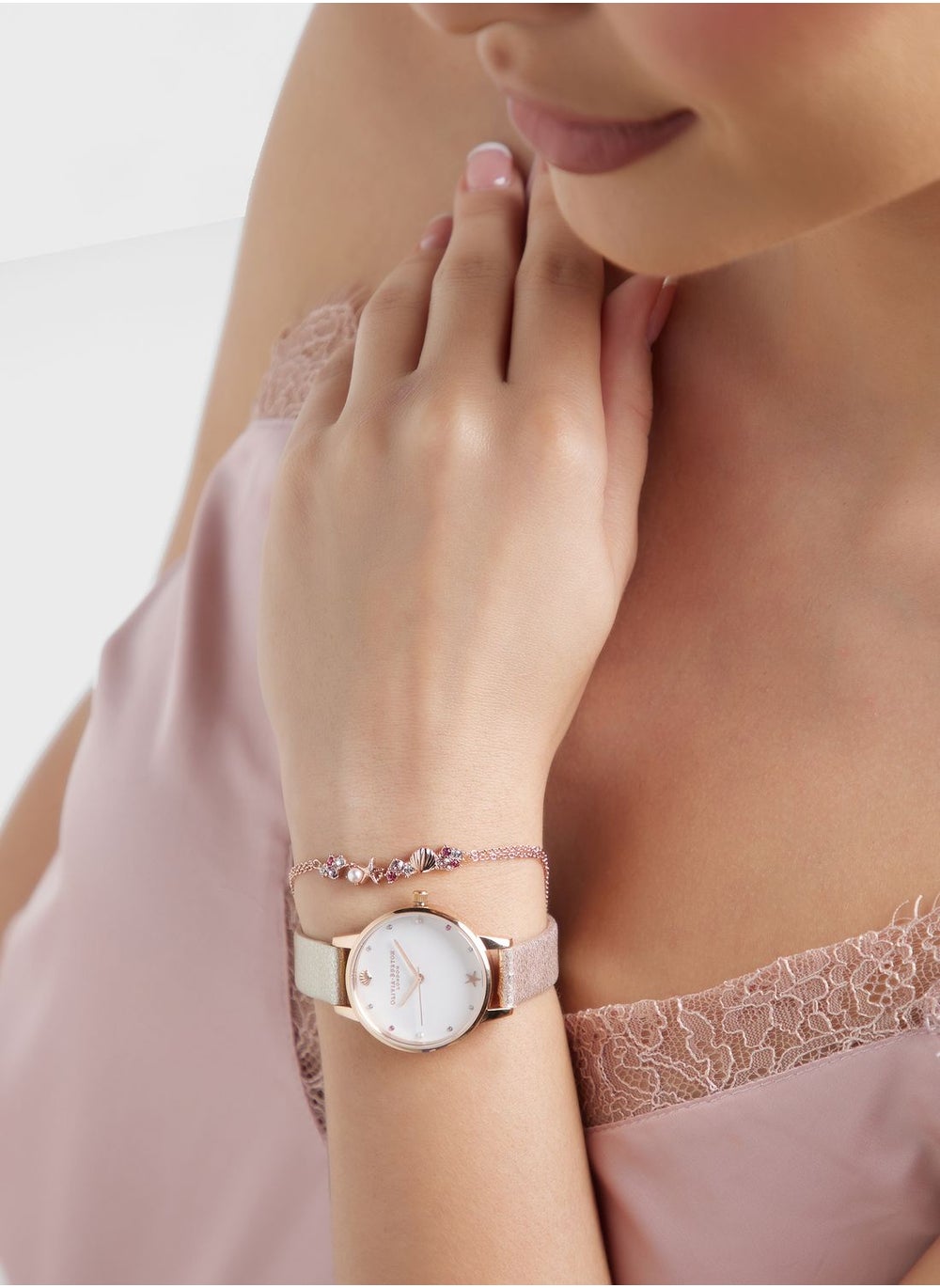 buy-olivia-burton-white-stone-pearl-shell-stud-star-fish-stud-analog-watch_lsf