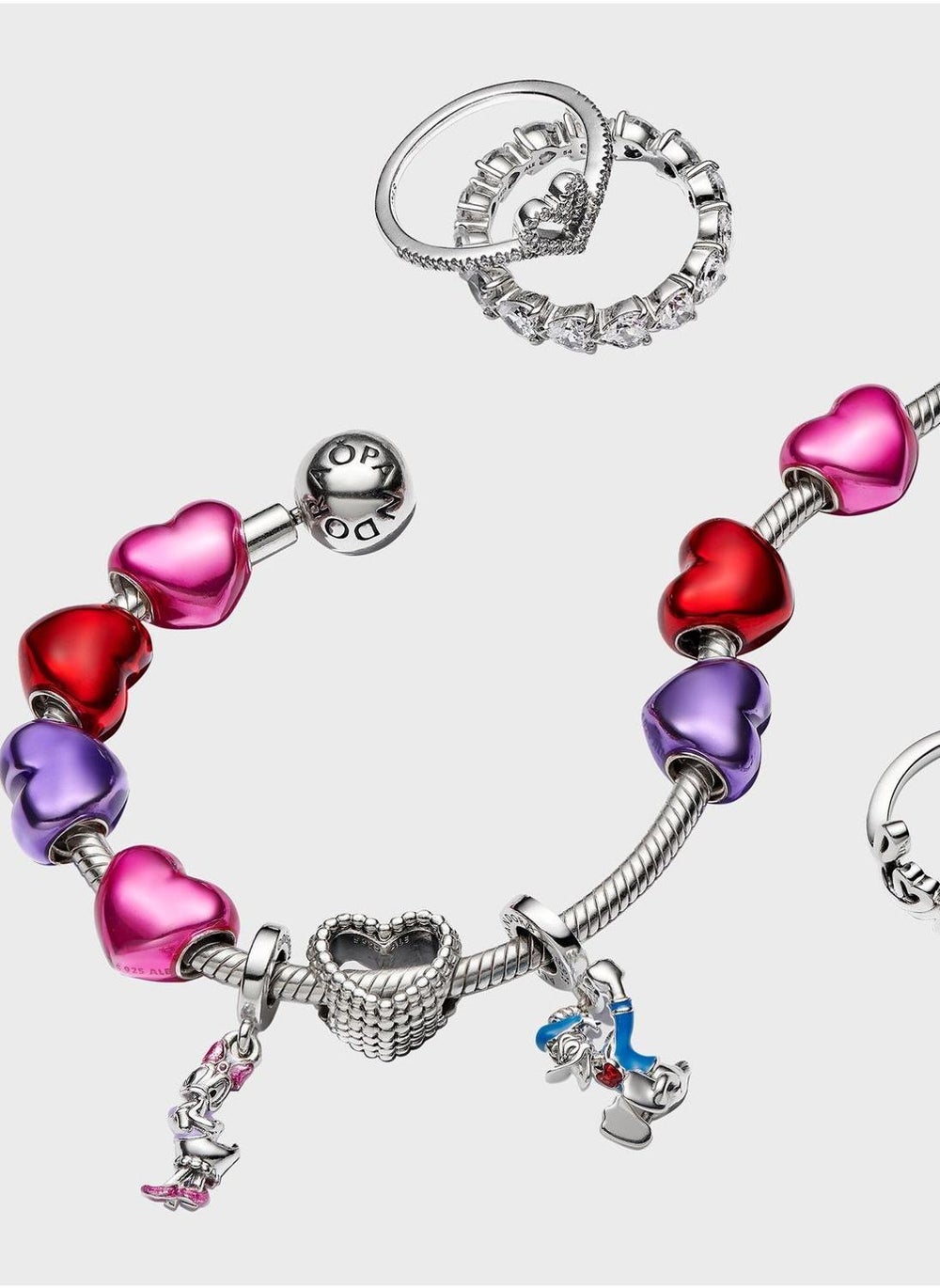 buy-pandora-disney-daisy-duck-dangle-charm_2le