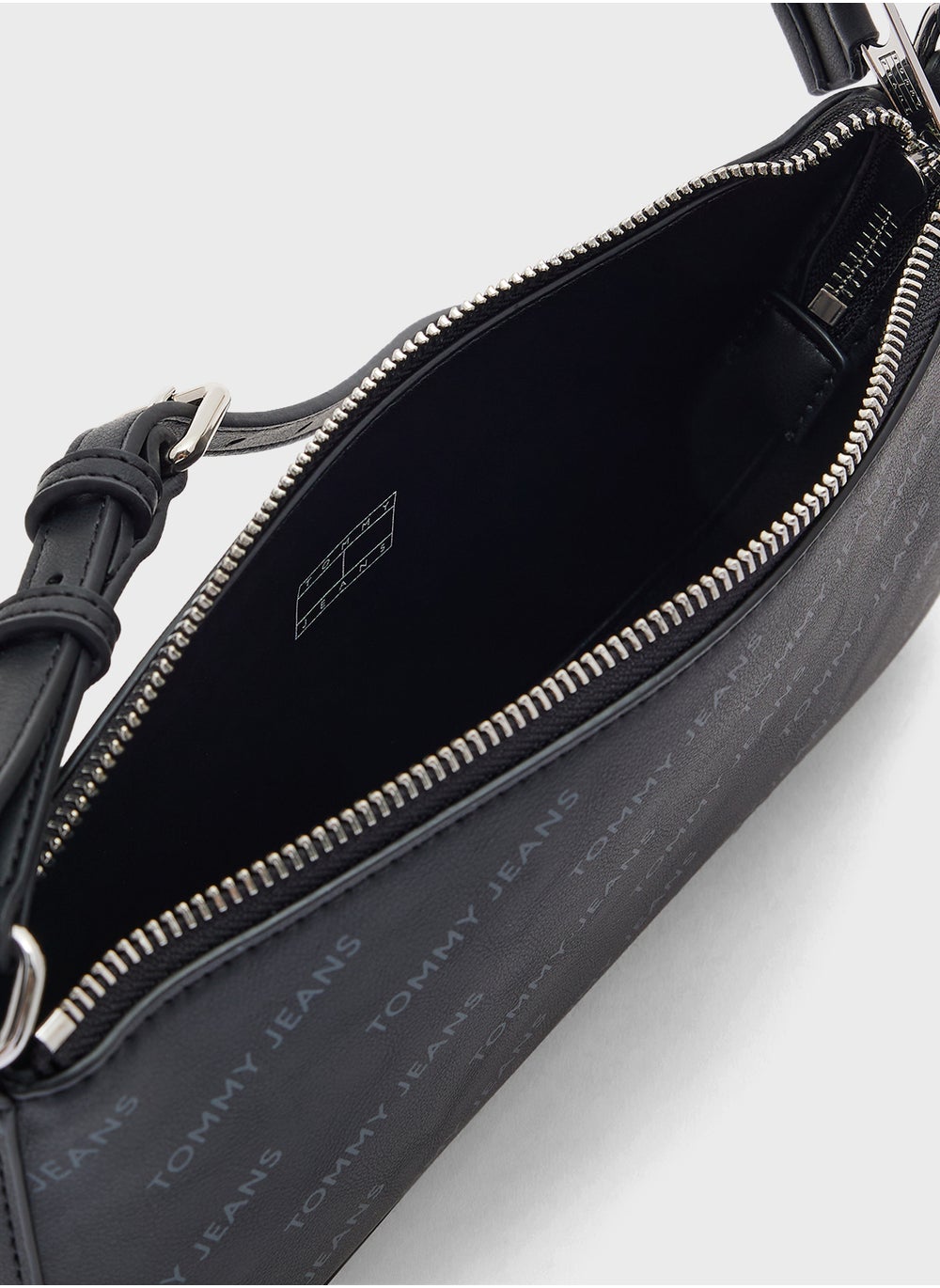 buy-tommy-jeans-zip-over-crossbody_pvy