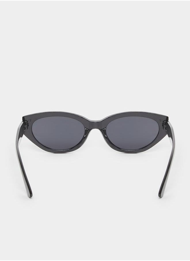 buy-styli-semi-cat-eye-solid-sunglasses_3yz