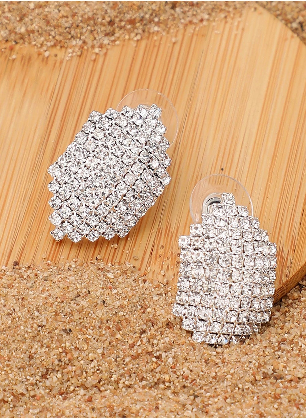 buy-sohi-party-drop-earrings_9mv