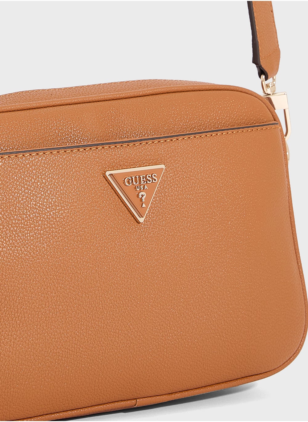 buy-guess-meridian-camera-bag_i7o