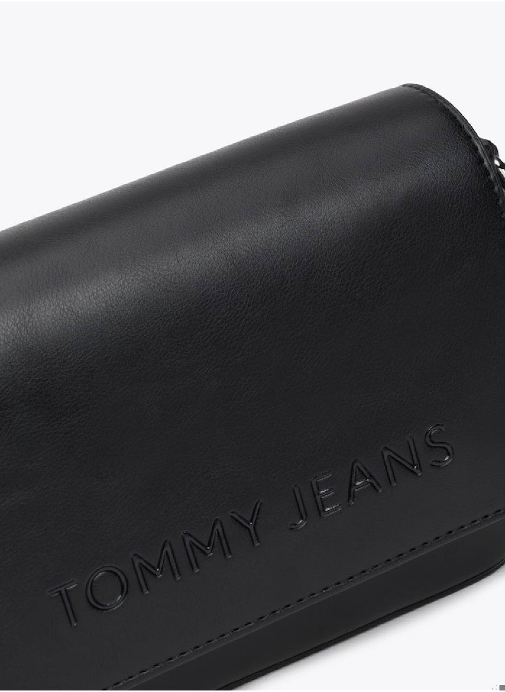 buy-tommy-jeans-essential-crossover-bag_rqn