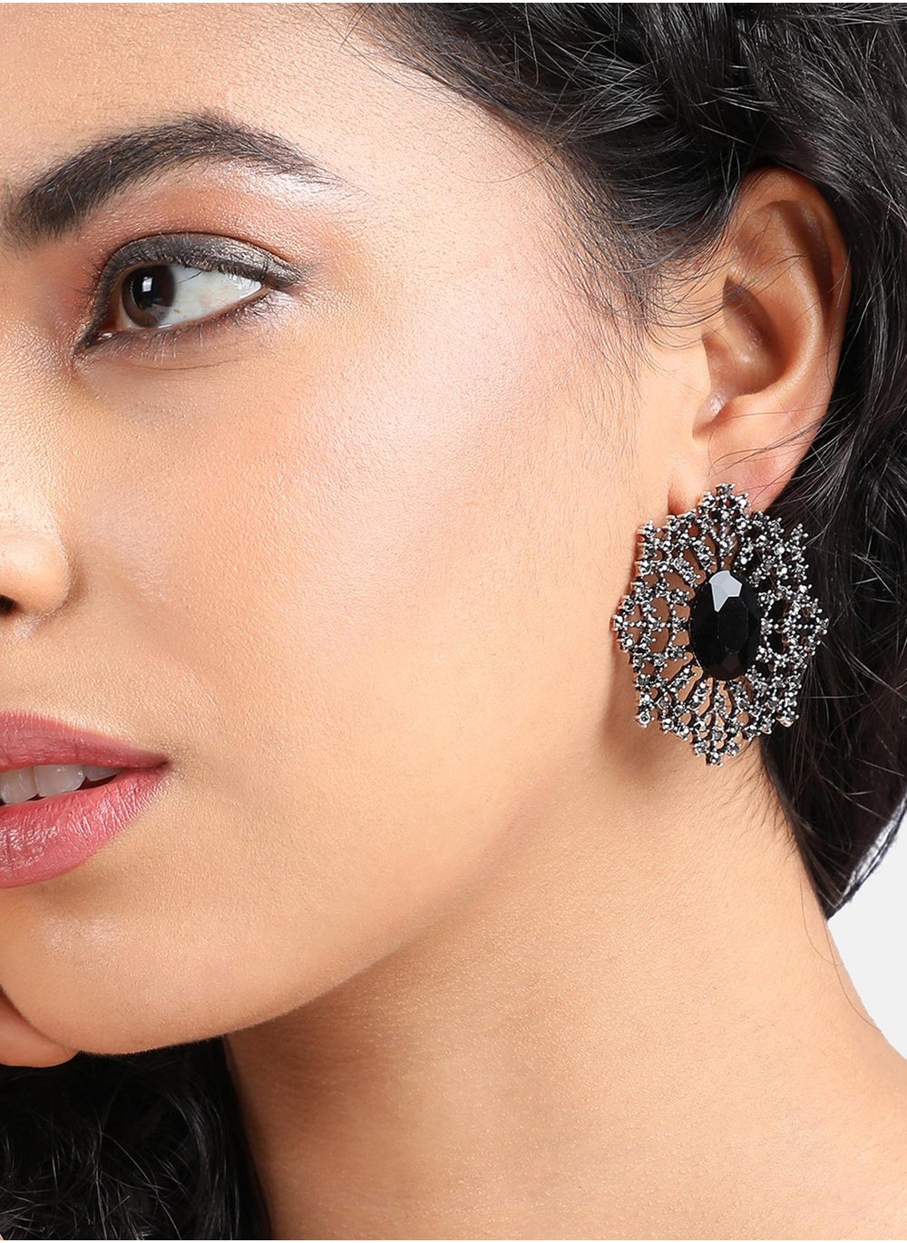 buy-sohi-crystal-snowflake-stud-earrings_anm