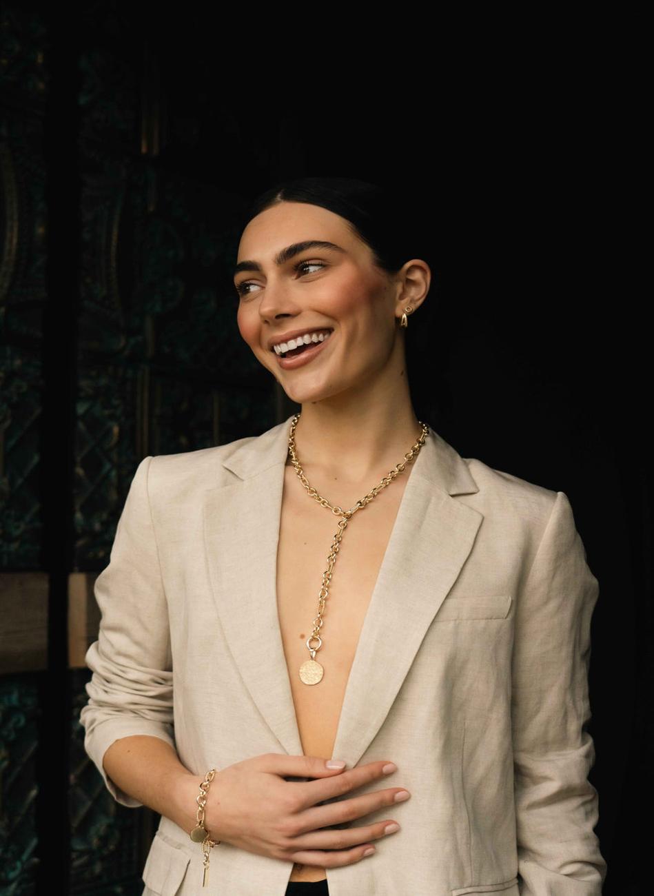 buy-tutti-co-crest-necklace-gold_6kt