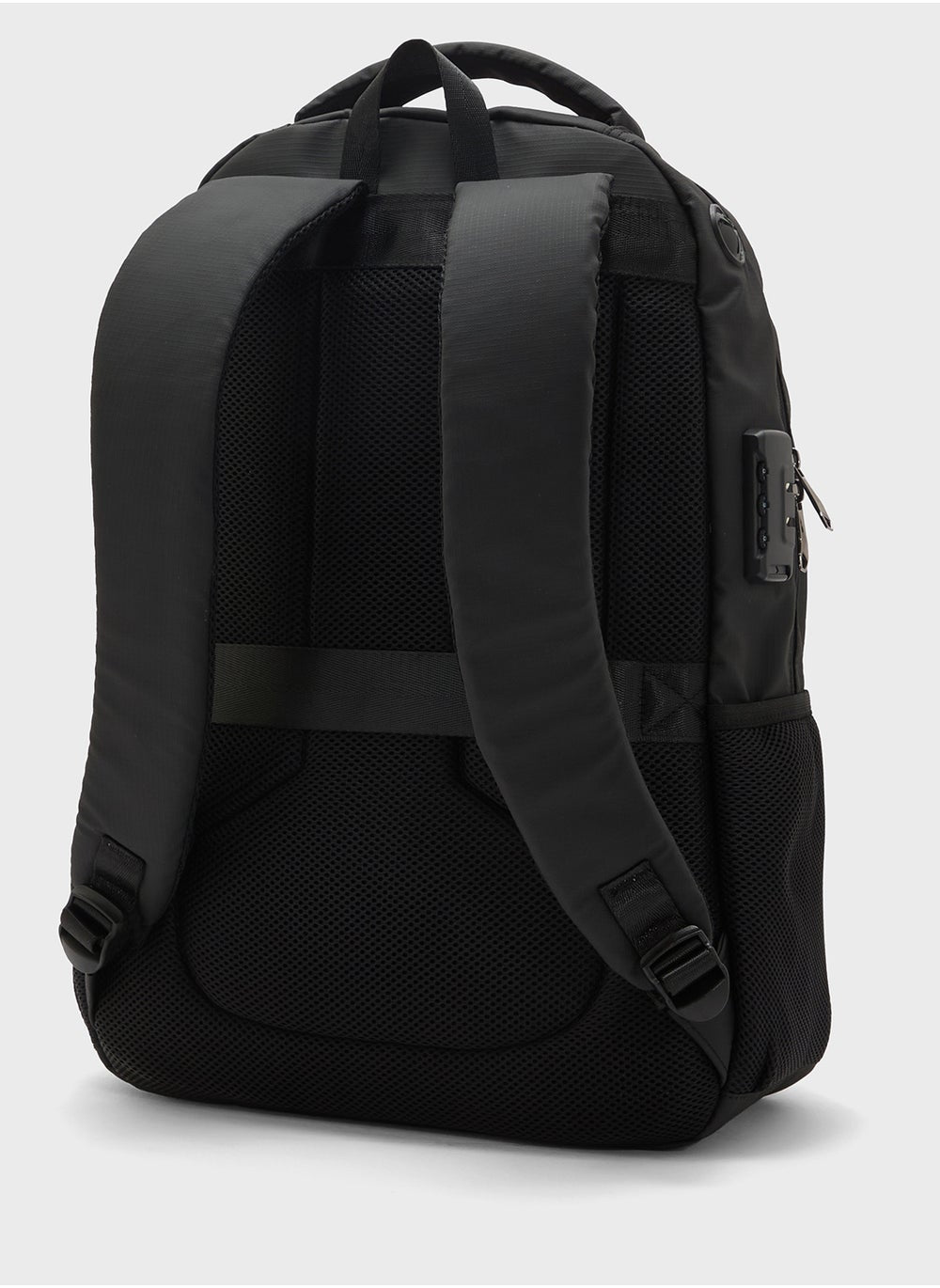 buy-robert-wood-premium-backpack-with-anti-theft-lock_2tp