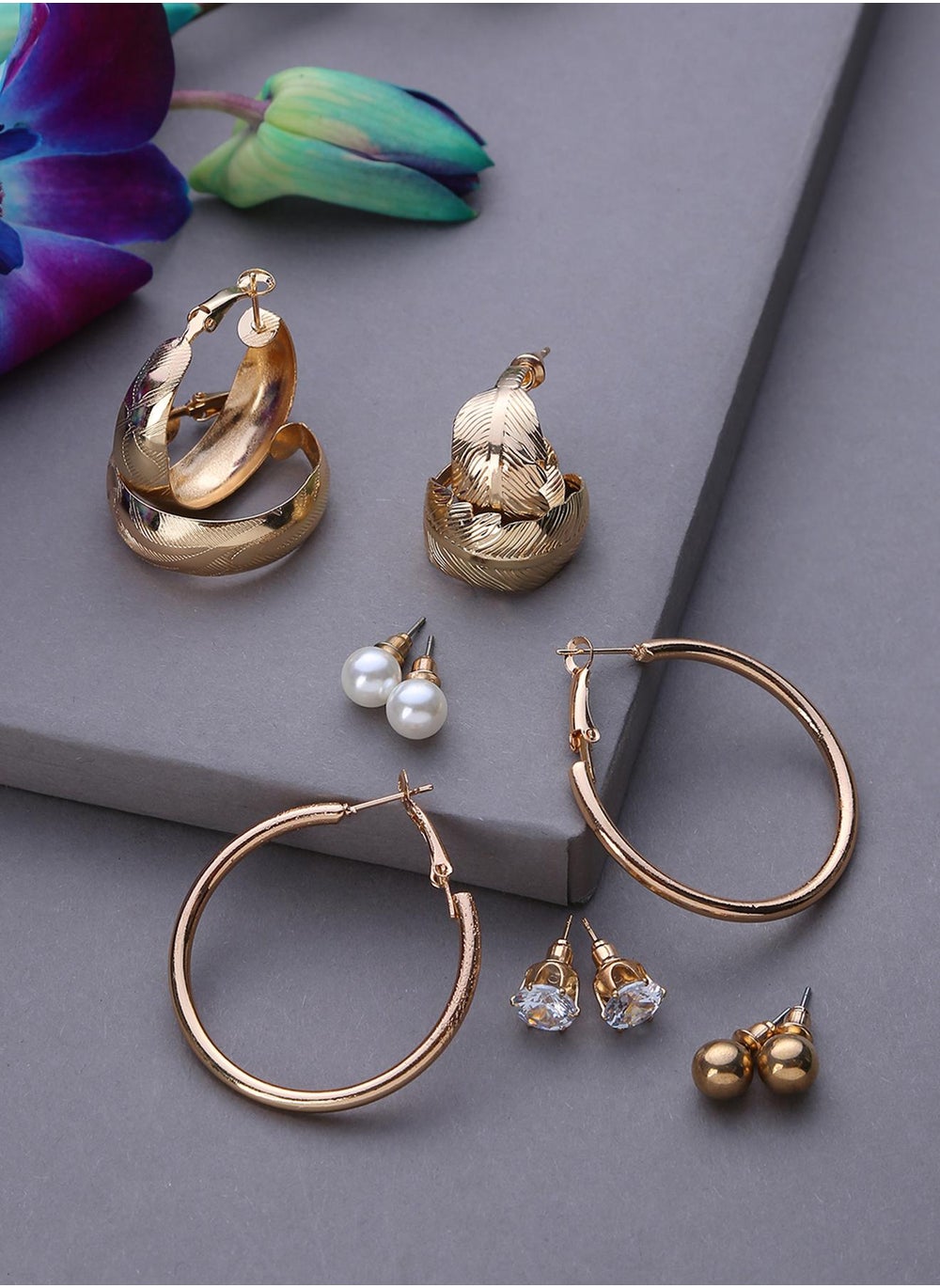 buy-sohi-contemporary-drop-earrings_dy8