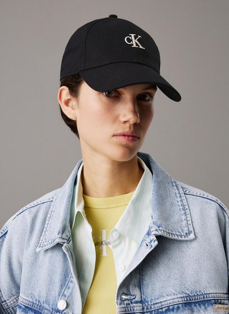 buy-calvin-klein-jeans-logo-detailed-baseball-curved-peak-cap_9vz