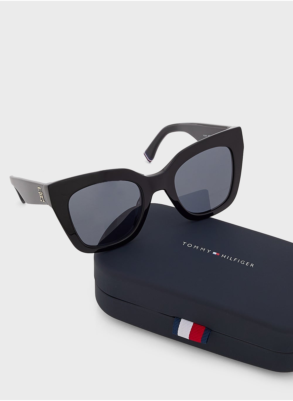 buy-tommy-hilfiger-th-2051-s_f2i
