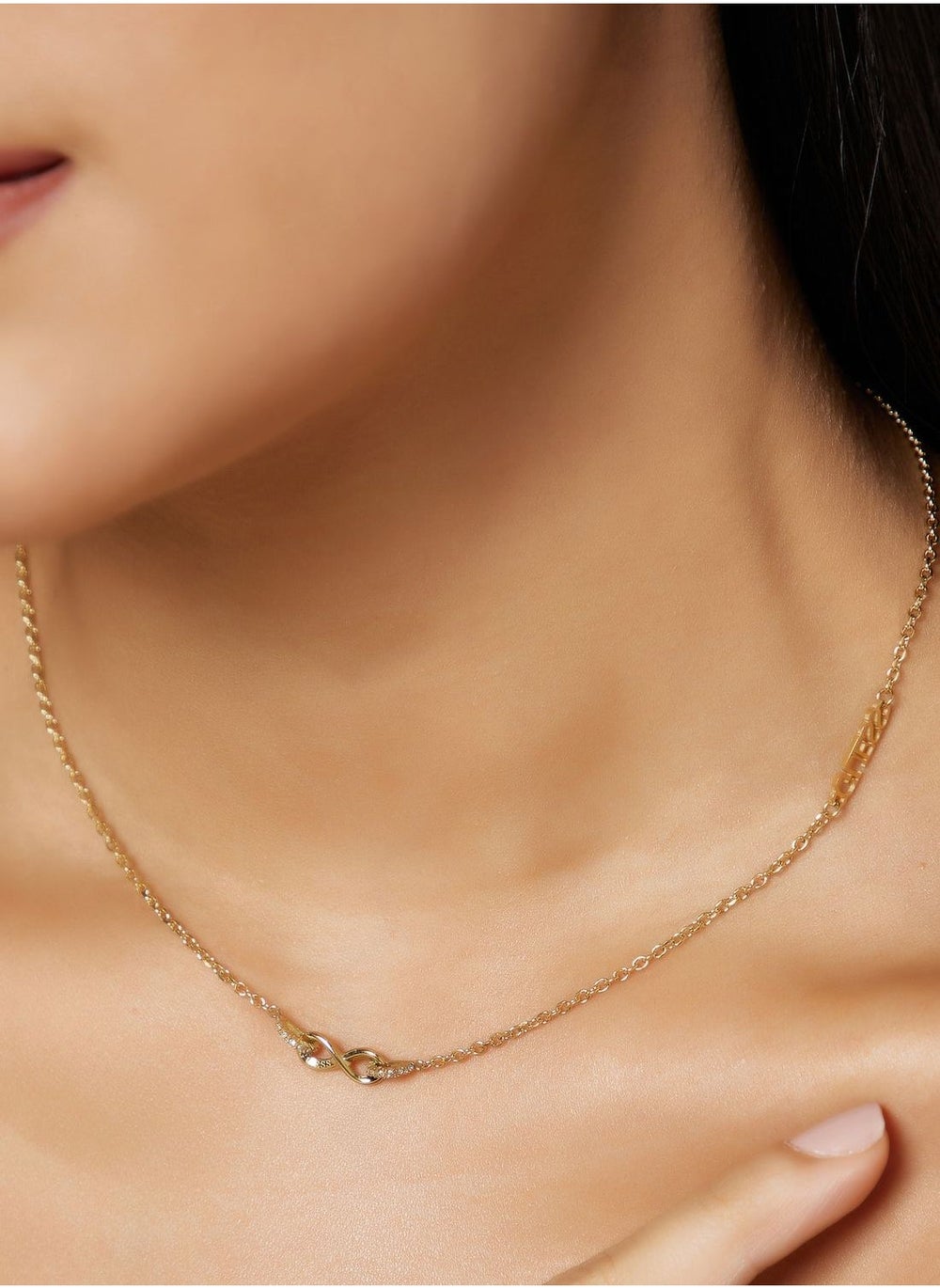 buy-guess-infinity-pave-links-necklace_vrd