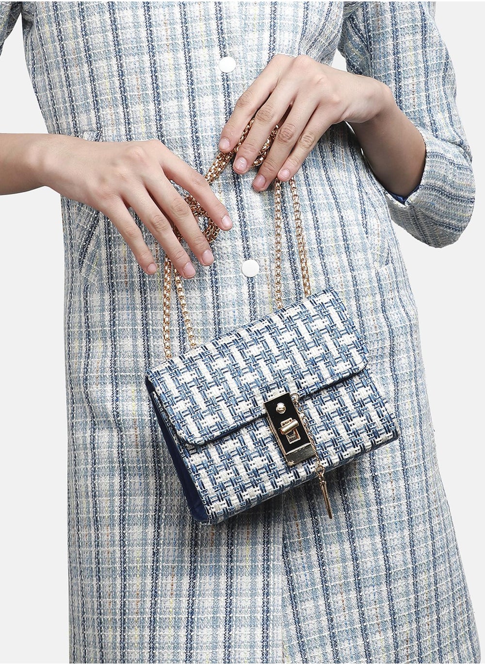 buy-haute-sauce-textured-sling-bag_ykf