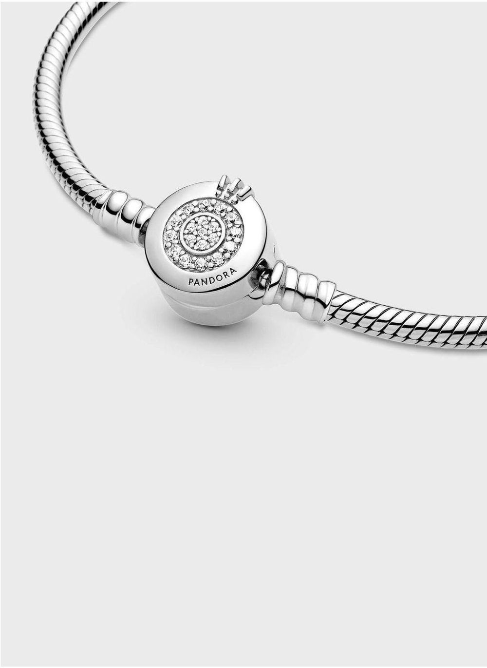 buy-pandora-pandora-moments-sparkling-crown-o-chain-bracelet_ejt