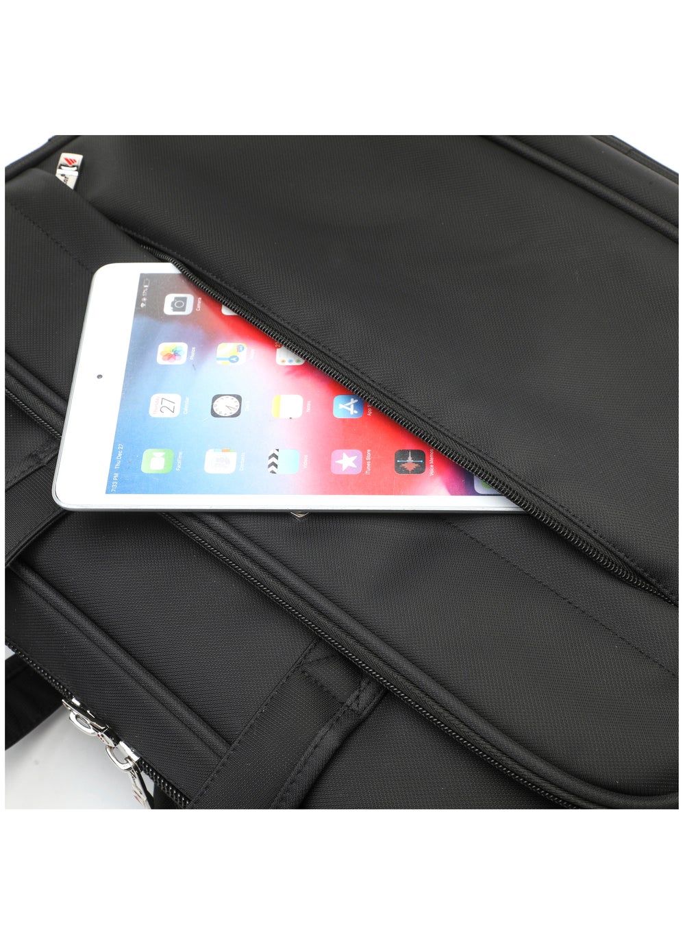 buy-senator-nylon-laptop-carrying-case-17-inch-lightweight-adjustable-shoulder-straps-business-college-school-students-kh8046-black_t79