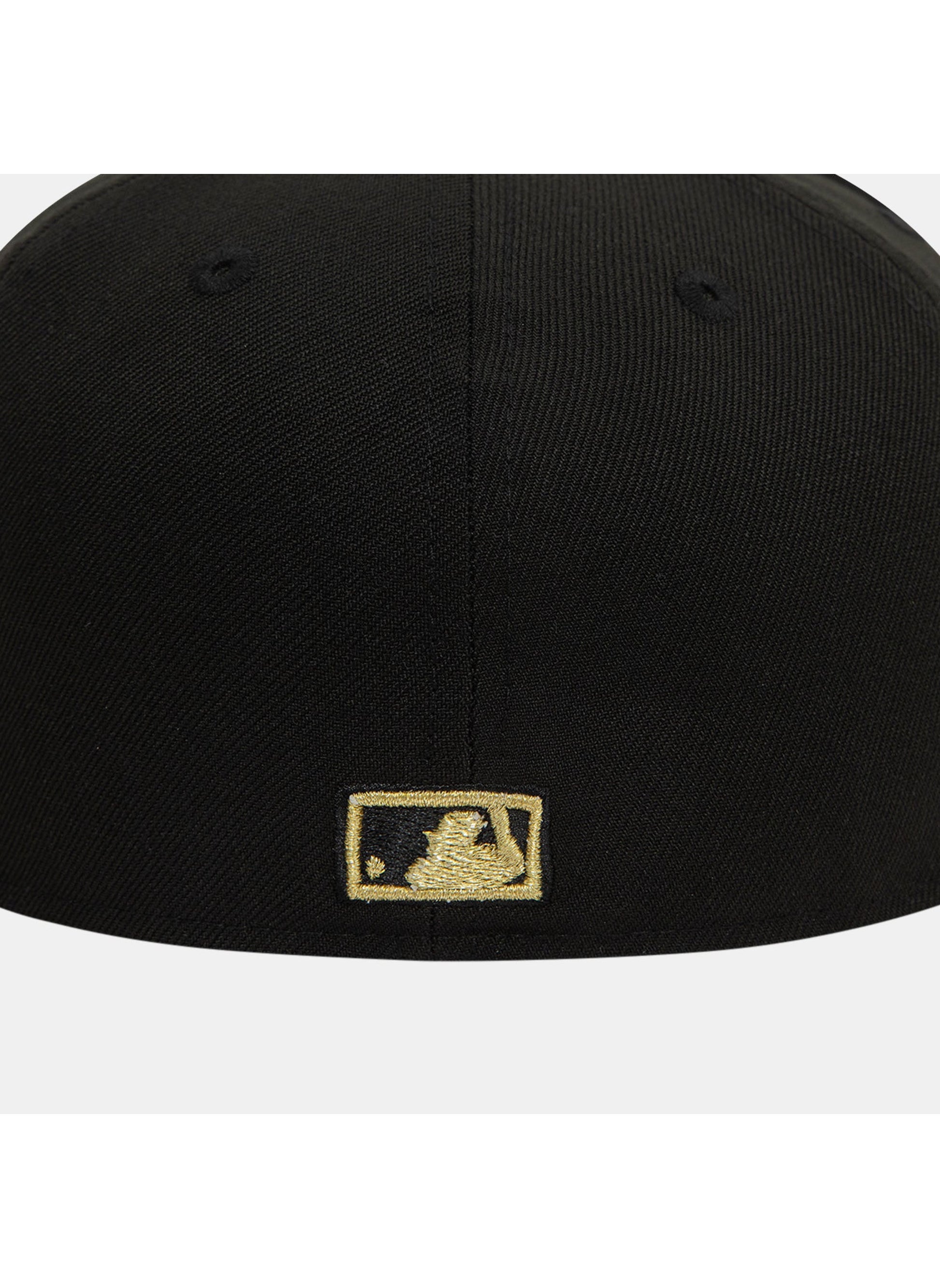 buy-new-era-men-s-mlb-new-york-yankees-cooperstown-metallic-59fifty-cap_wrf