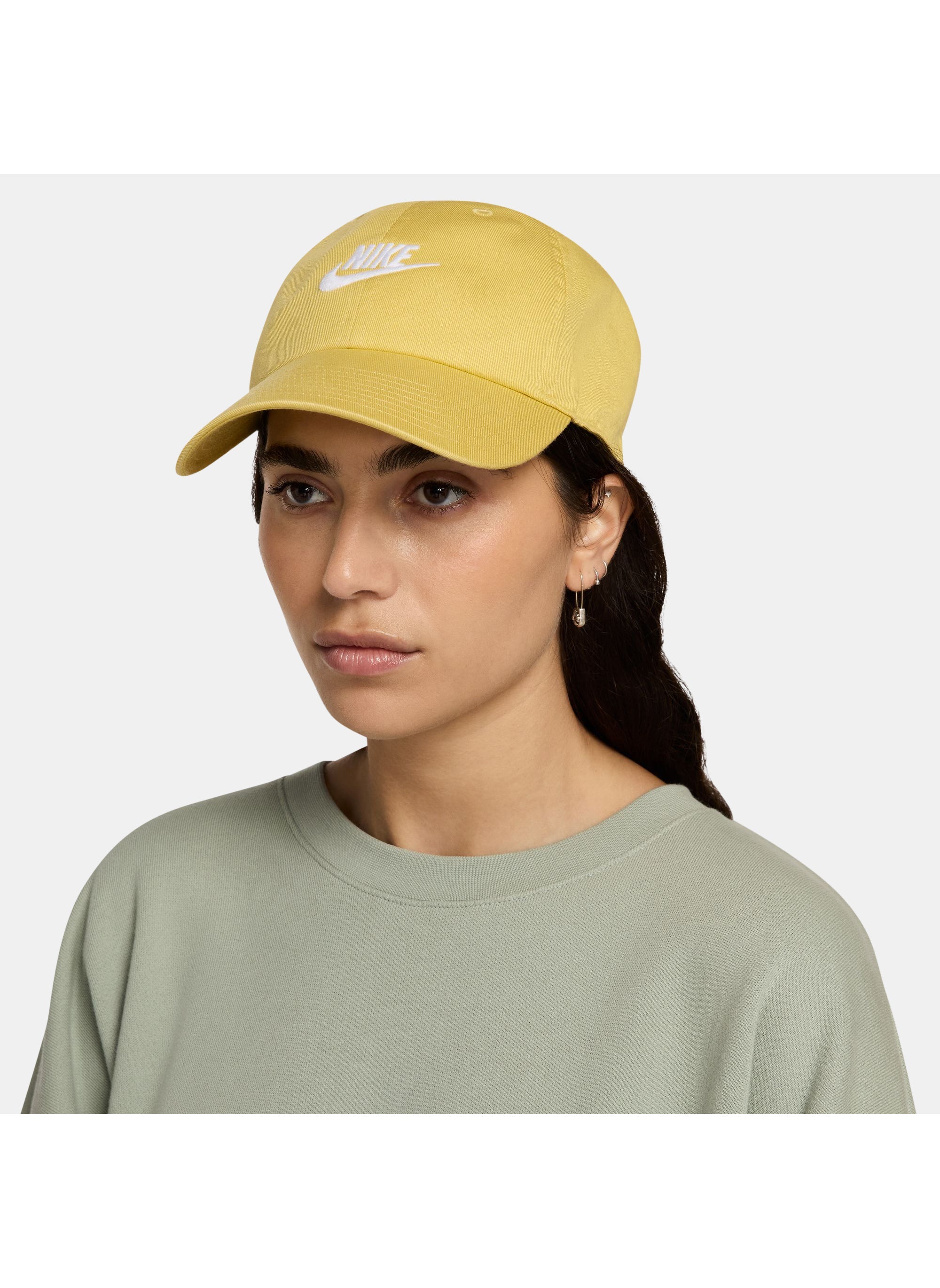 buy-nike-club-unstructured-futura-wash-cap_xye