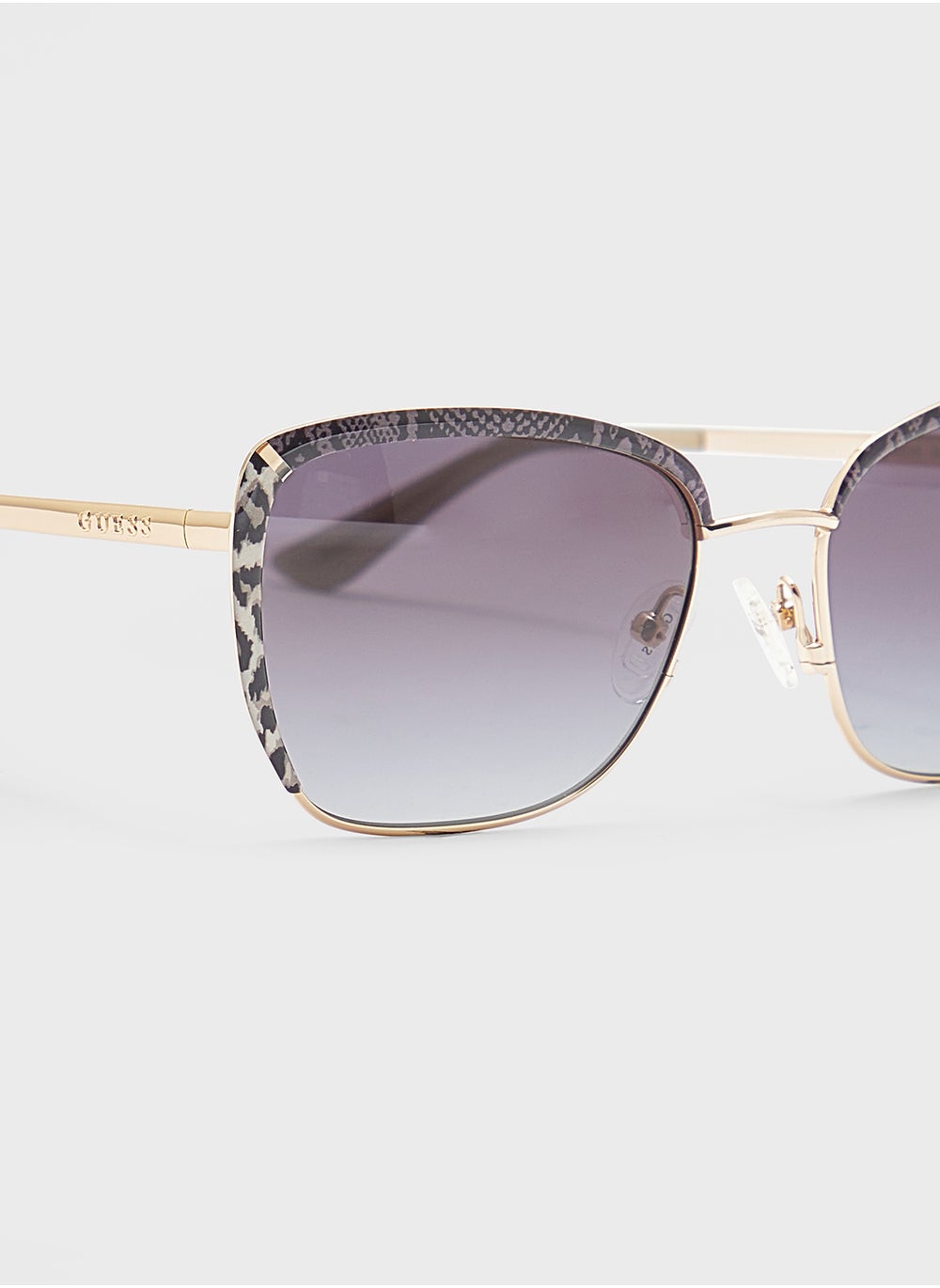 buy-guess-gu0021832b57-cat-eye-sunglasses_ffp