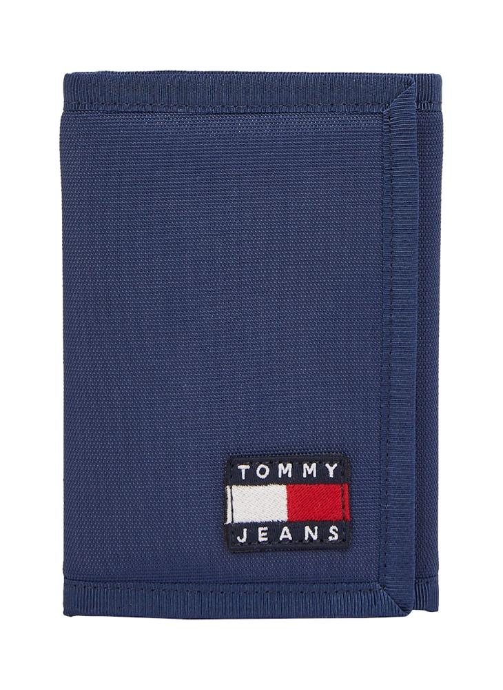 buy-tommy-jeans-essential-daily-trifold-wallet_5bg