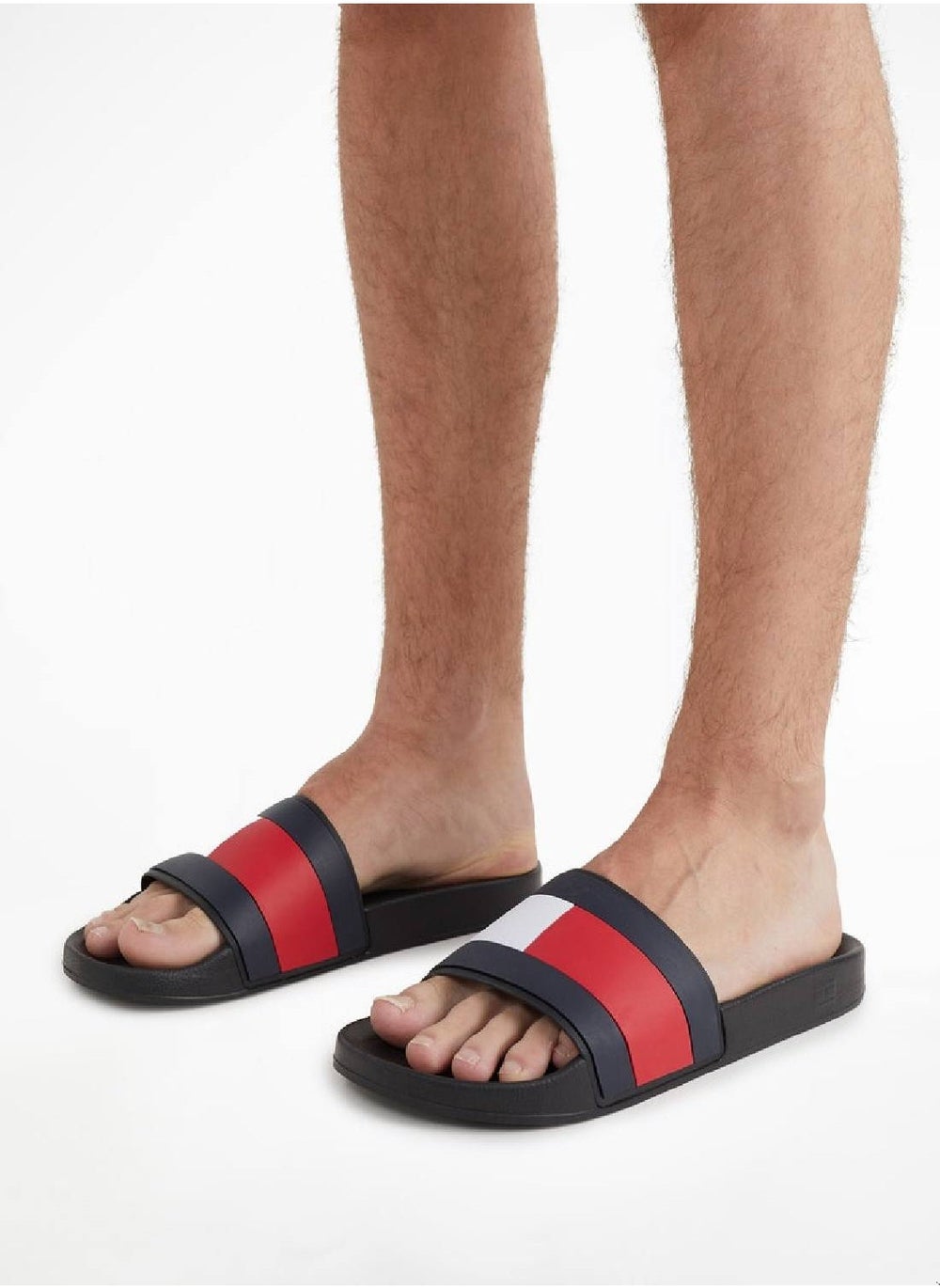 buy-tommy-hilfiger-rubber-flag-pool-slides_xcw