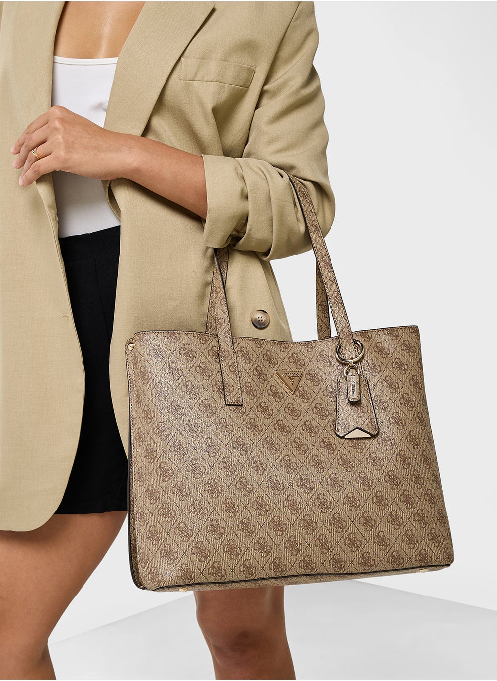 buy-guess-meridian-girlfriend-tote_qcp