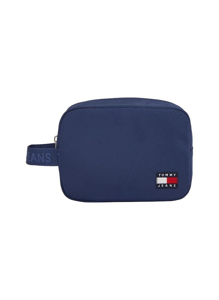 buy-tommy-jeans-essential-daily-wash-bag_zyw