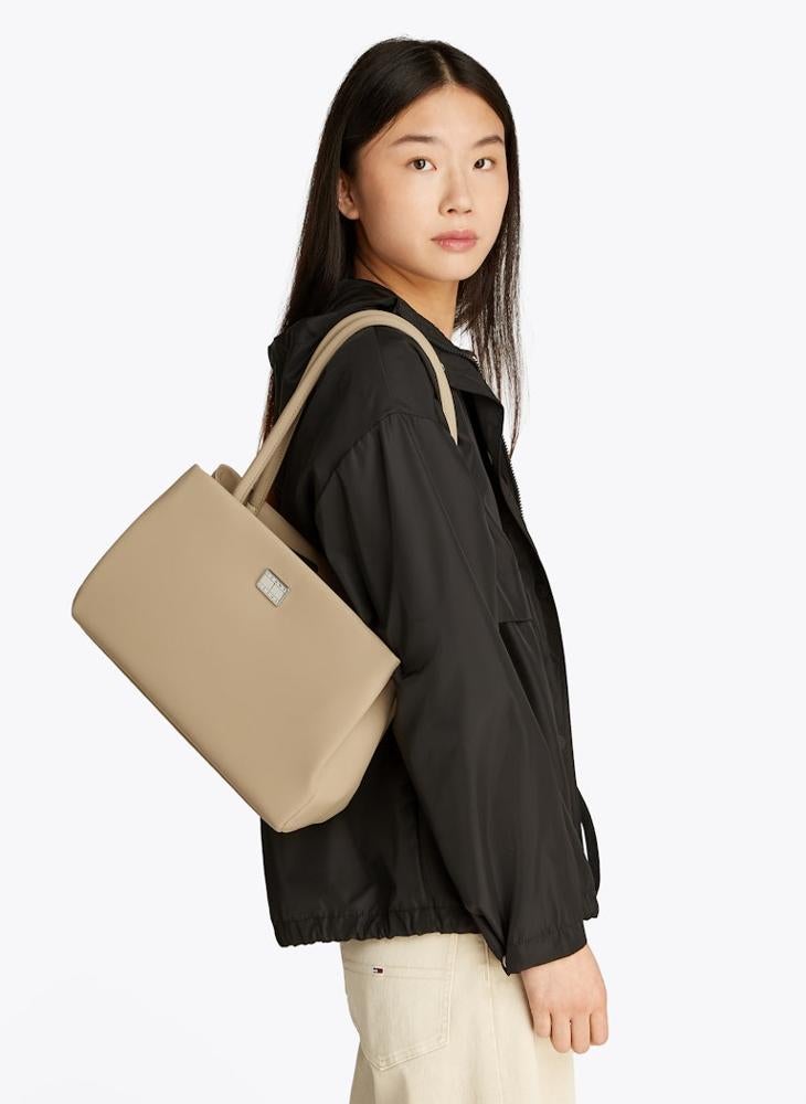 buy-tommy-jeans-medium-tote-bag_jkf