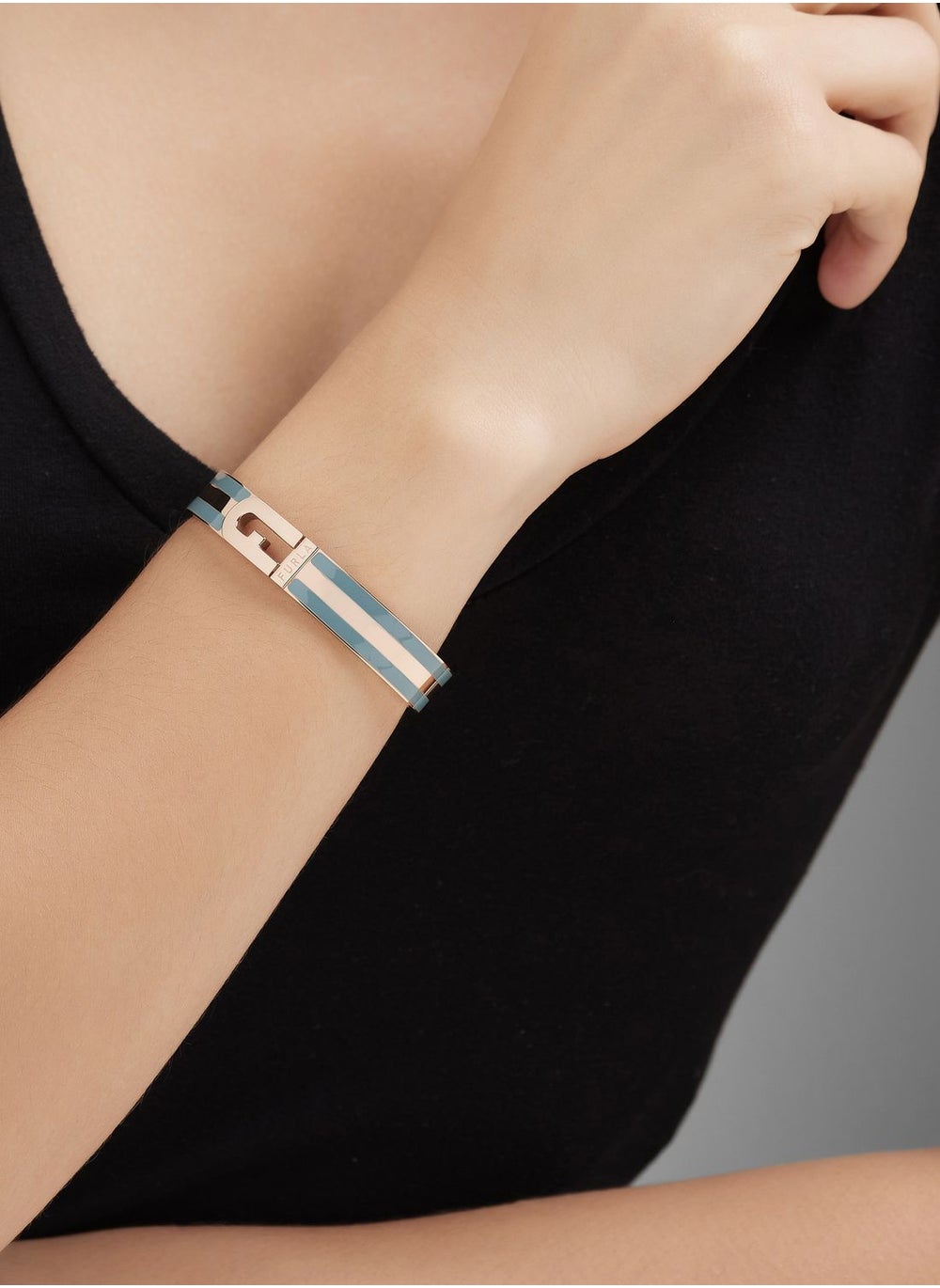 buy-furla-arch-bracelet_guz