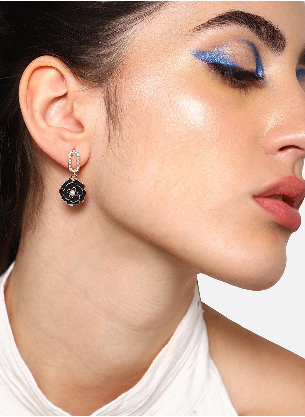 buy-sohi-party-drop-earrings_b4w