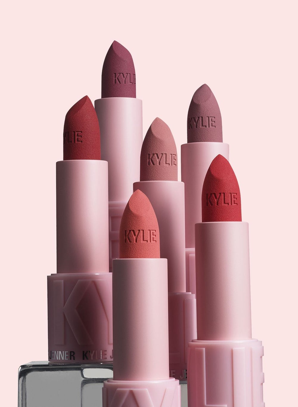 buy-kylie-cosmetics-matte-lipstick-808-kylie_a90