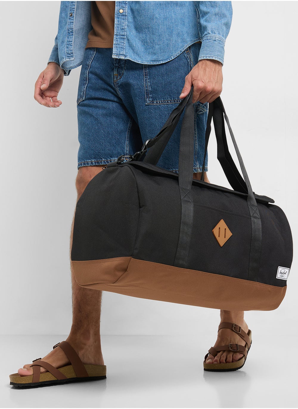 buy-herschel-heritage-duffle_ama