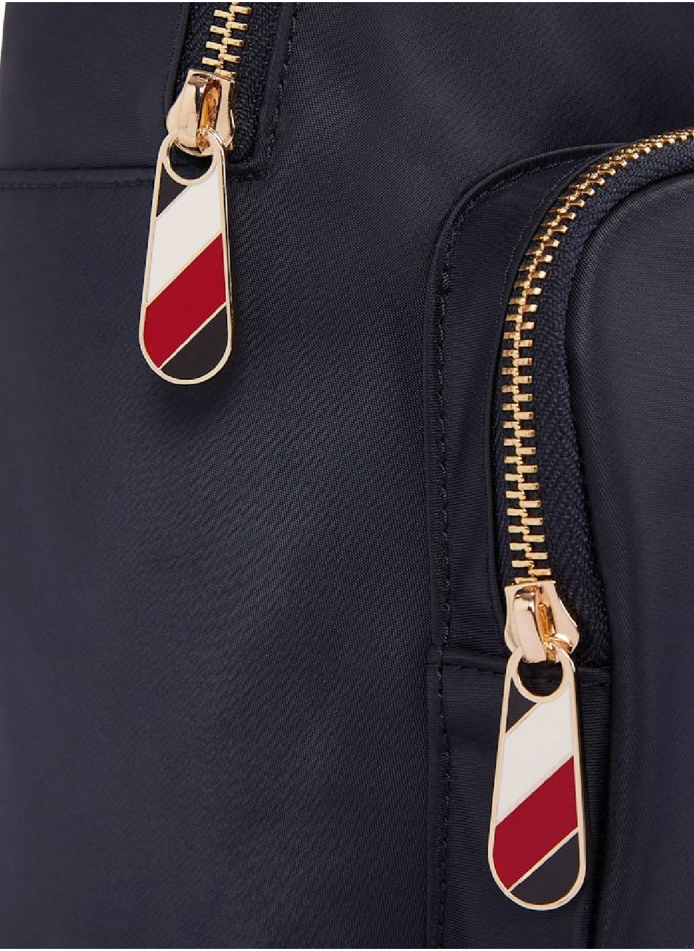 buy-tommy-hilfiger-corporate-dome-backpack_zez