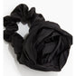 طوق الشعر الحريري Flower Scrunchie من H&M