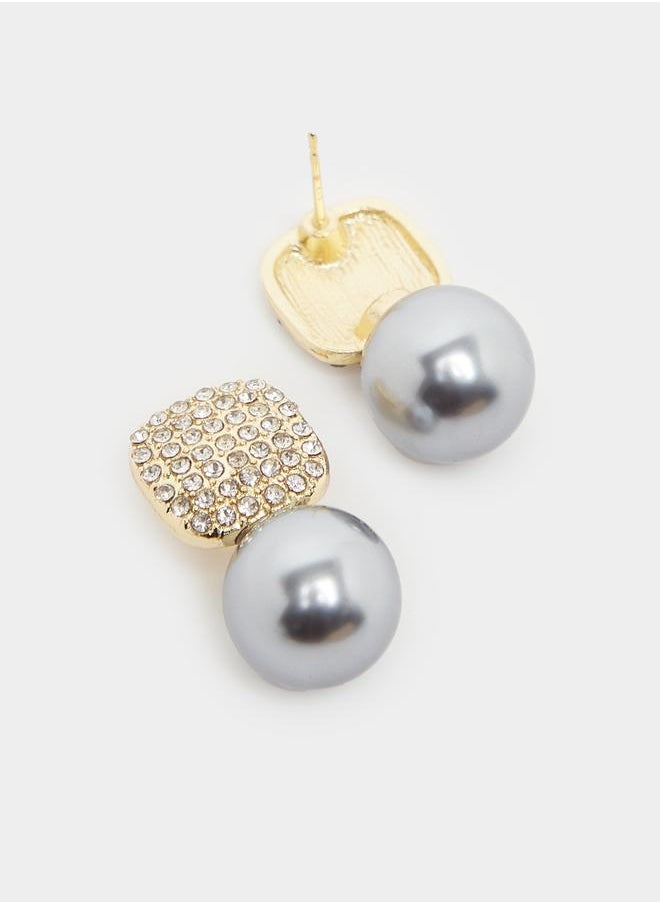 buy-styli-embellished-dangle-earrings-with-faux-pearl_xpa