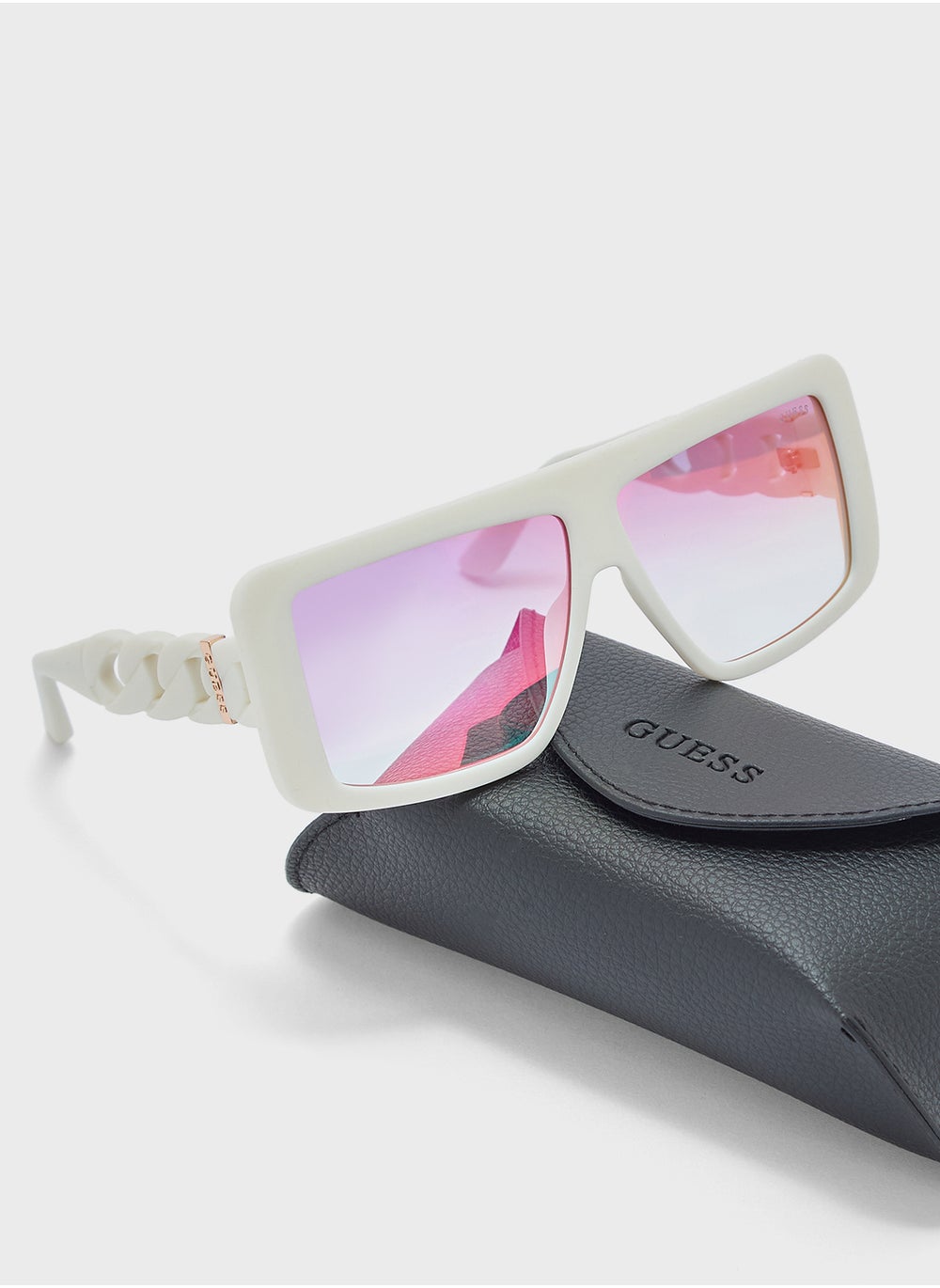 buy-guess-square-oversized-sunglasses_y9t