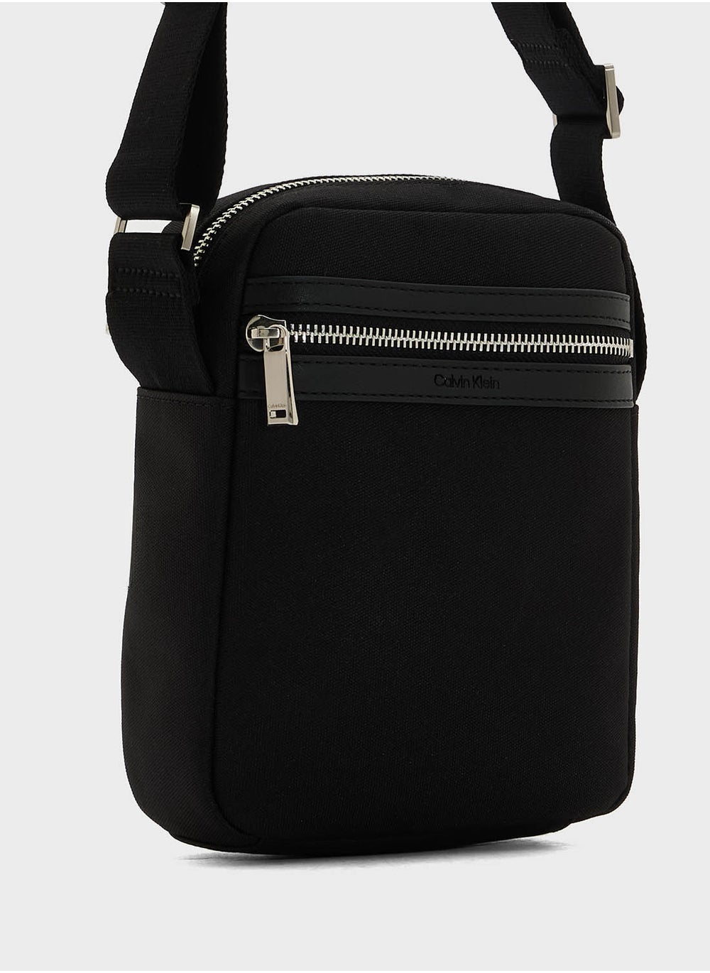 buy-calvin-klein-casual-reporter-bag_dd5