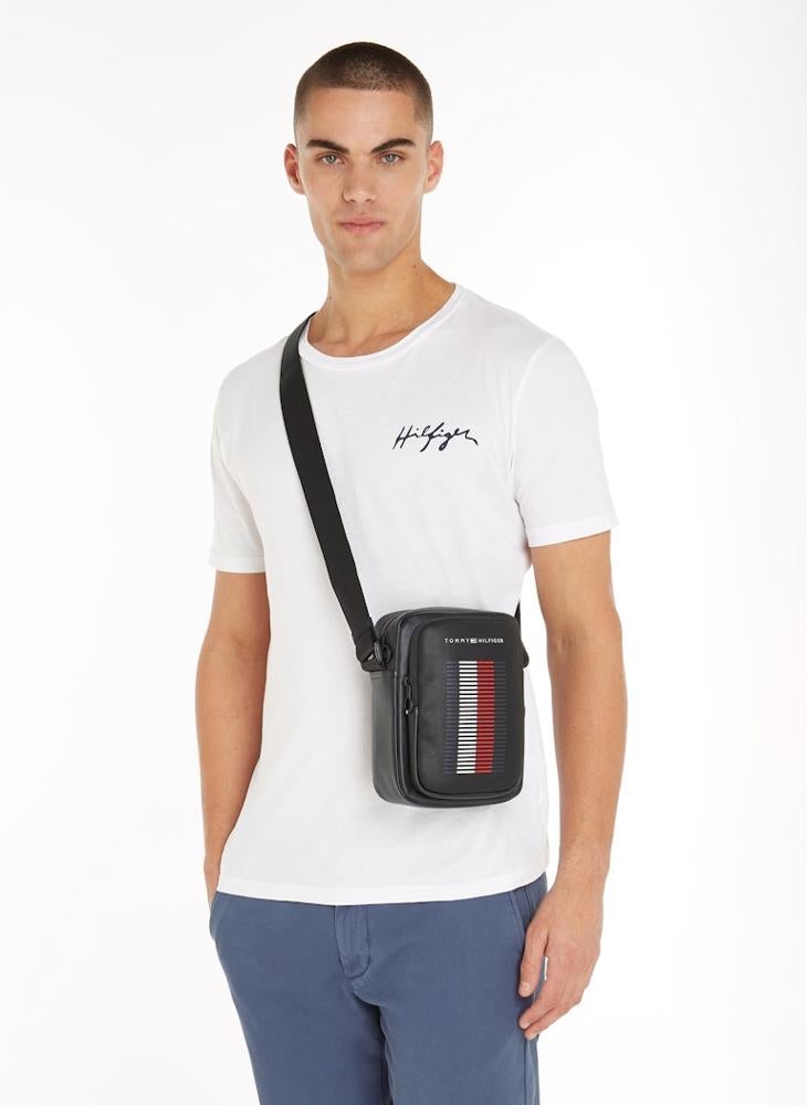 buy-tommy-hilfiger-pique-pocket-reporter-bag_kpg