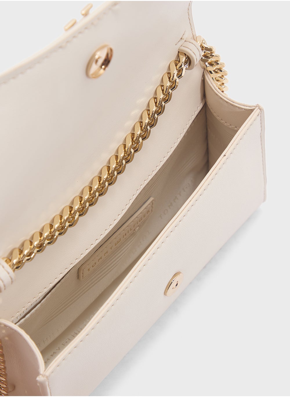 buy-tommy-hilfiger-heritage-mini-crossbody-bag-with-chain_ujm