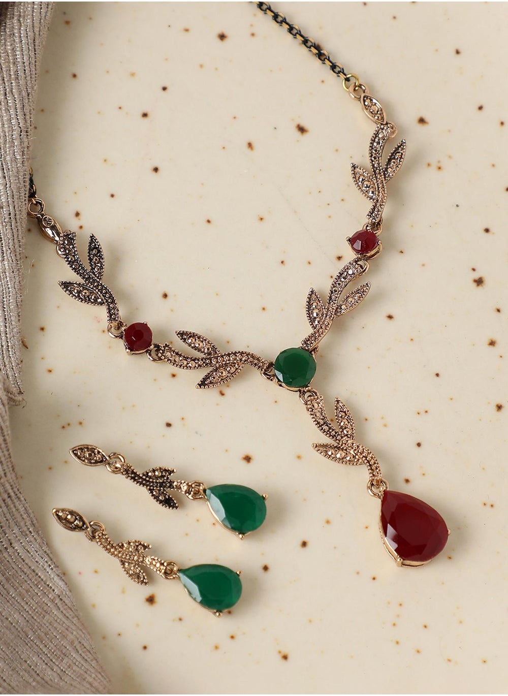 buy-sohi-party-jewellery-set_qsx