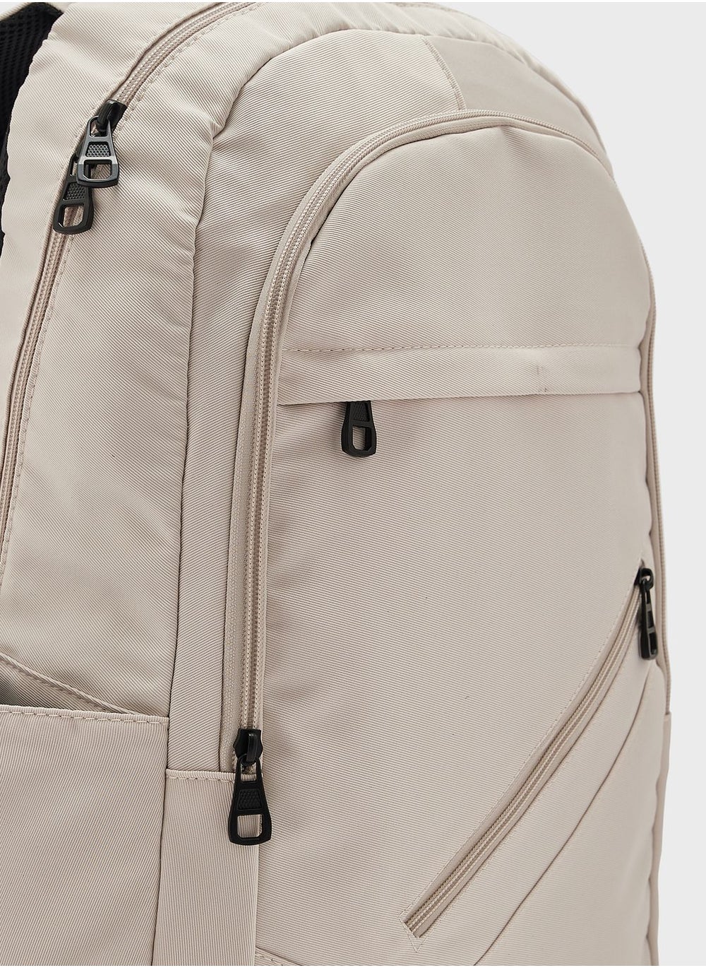 buy-seventy-five-casual-backpack-with-multiple-compartment_9j0