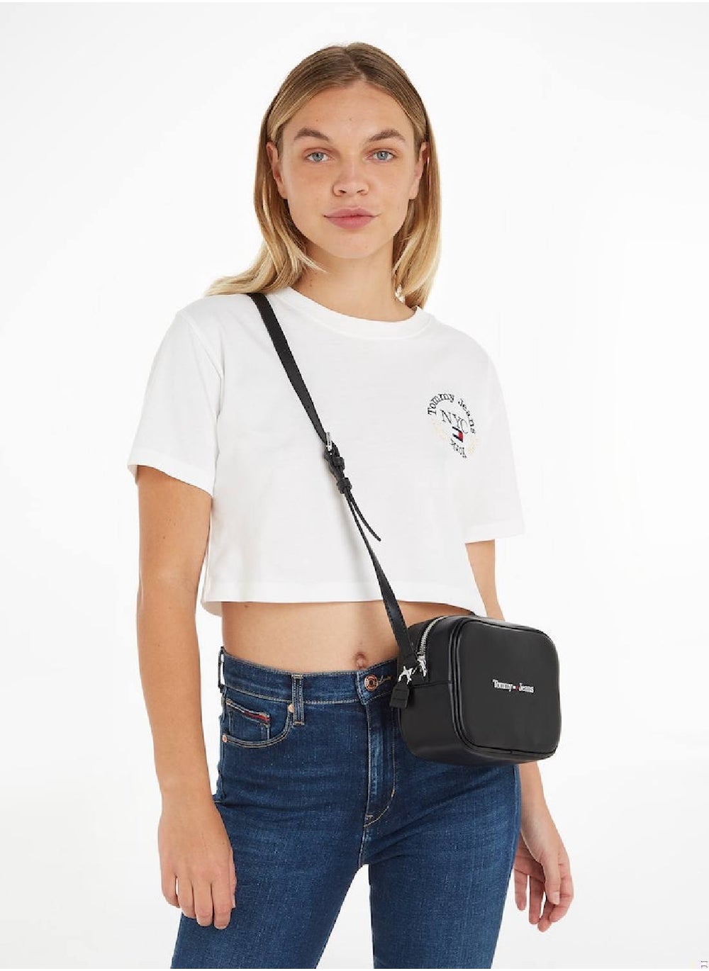 buy-tommy-hilfiger-crossover-camera-handbag_yem