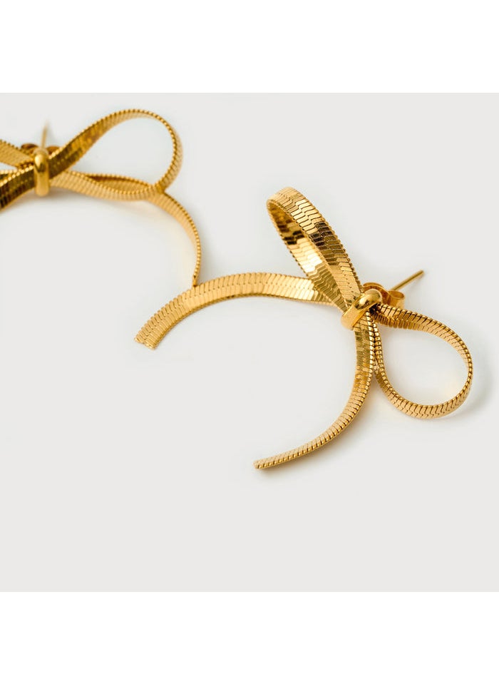buy-noya-holly-bow-stud-earring-18k-gold-plated_2zc