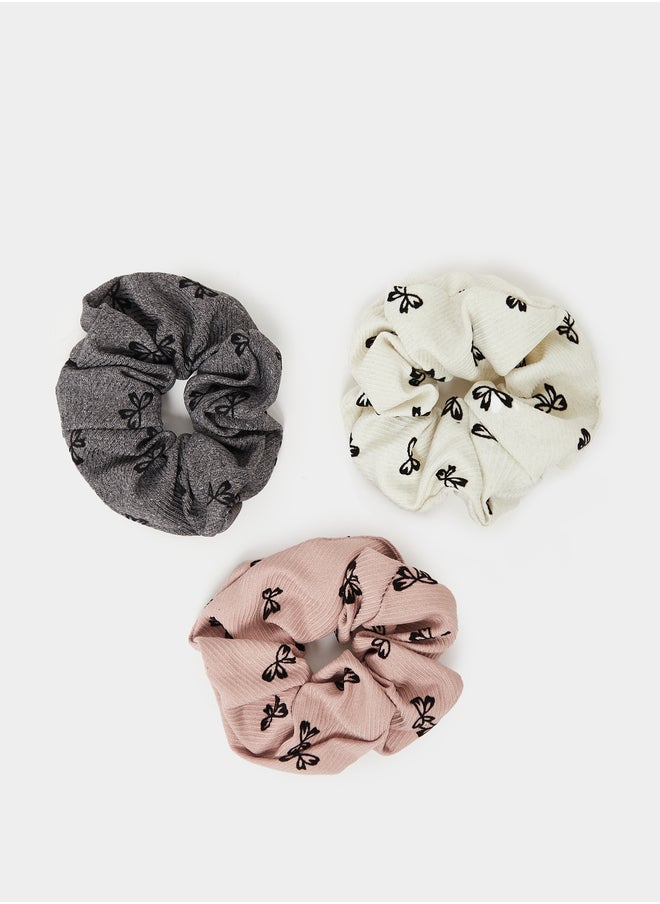 buy-styli-set-of-3-bow-print-scrunchies_dyc