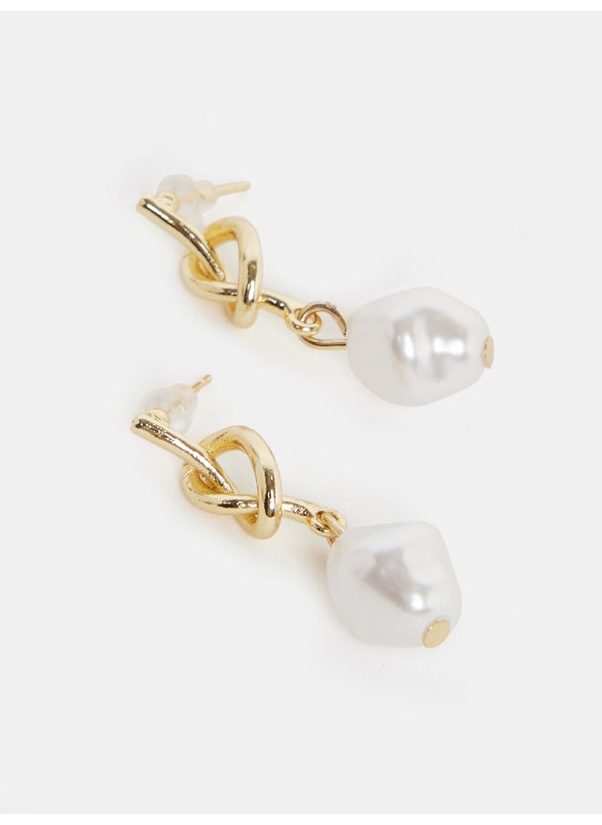 buy-styli-styli-long-drop-faux-pearl-earrings_5yy