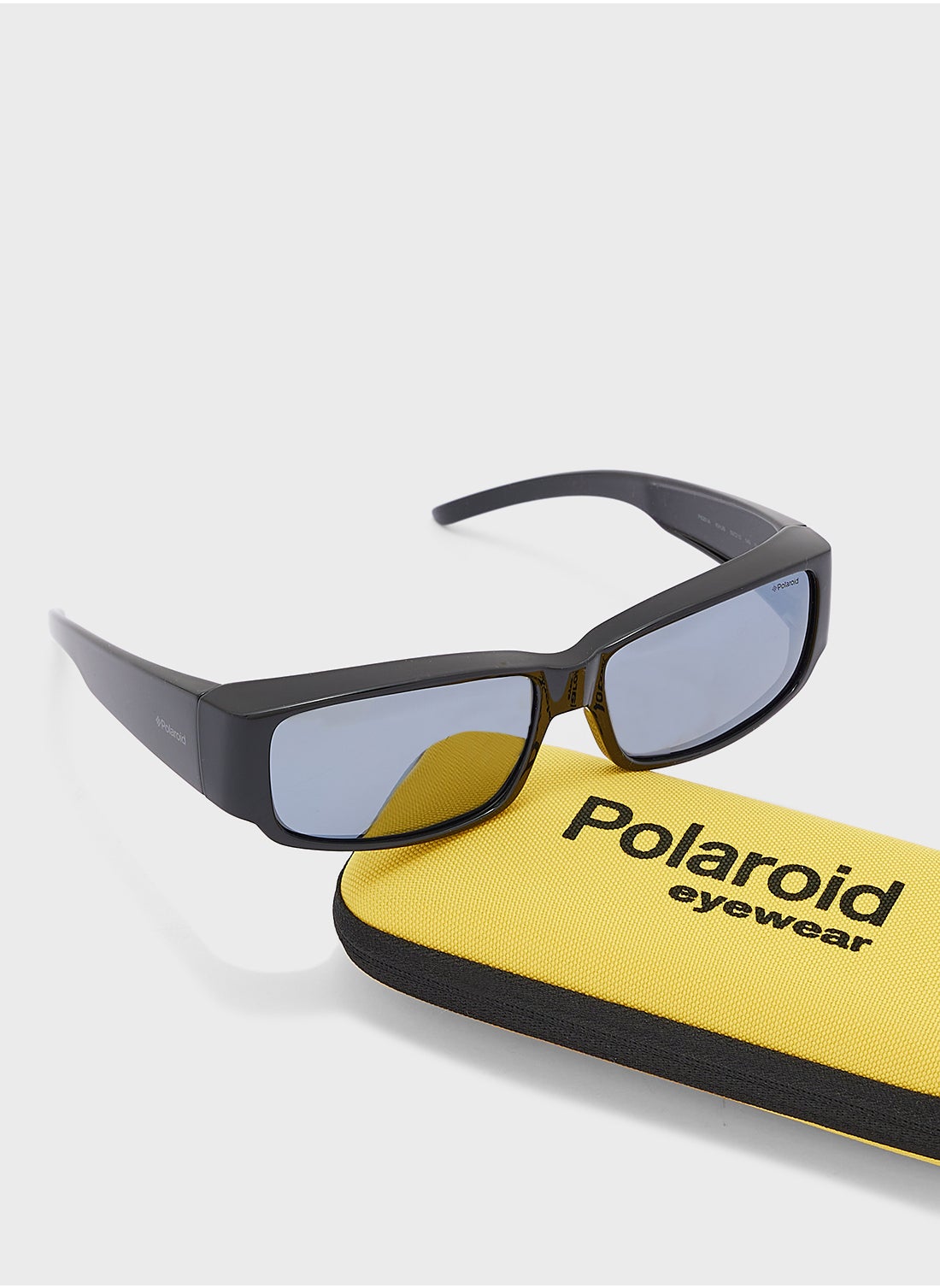 buy-polaroid-p8301-oversized-sunglasses_7te