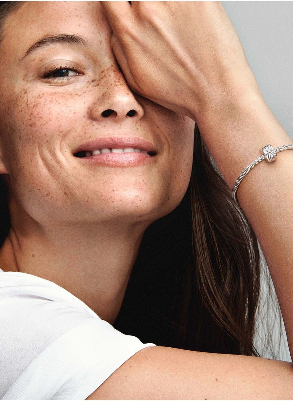 buy-pandora-sparkling-sunburst-clip-charm_gqk